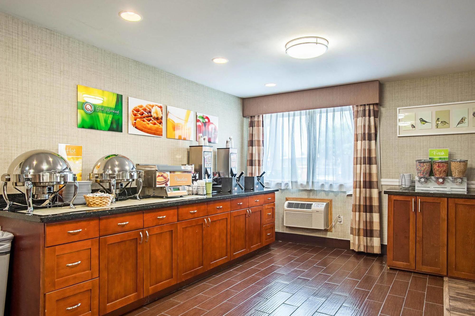 Quality Inn & Suites Kenedy - Karnes City Eksteriør bilde