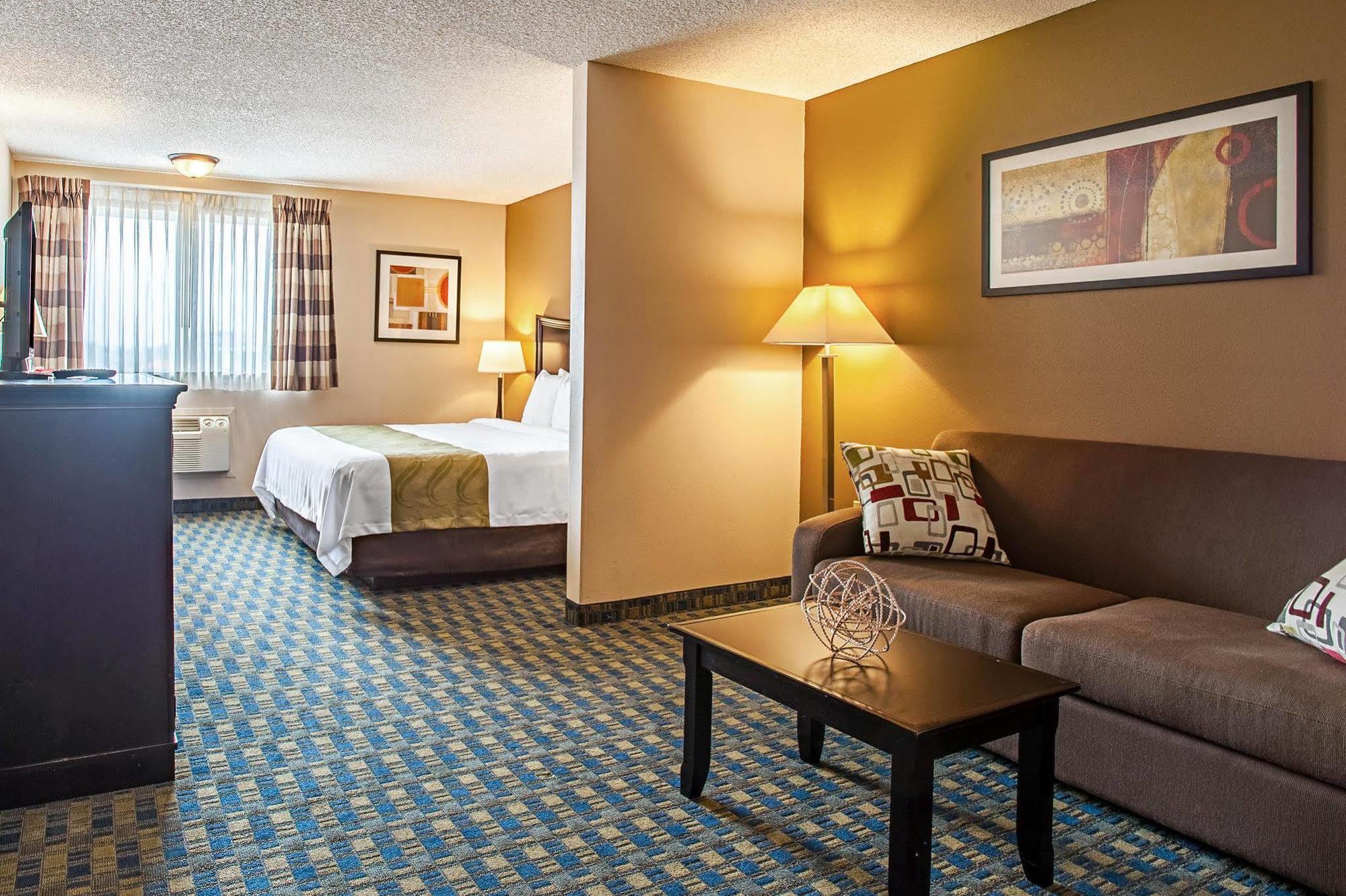 Quality Inn & Suites Kenedy - Karnes City Eksteriør bilde