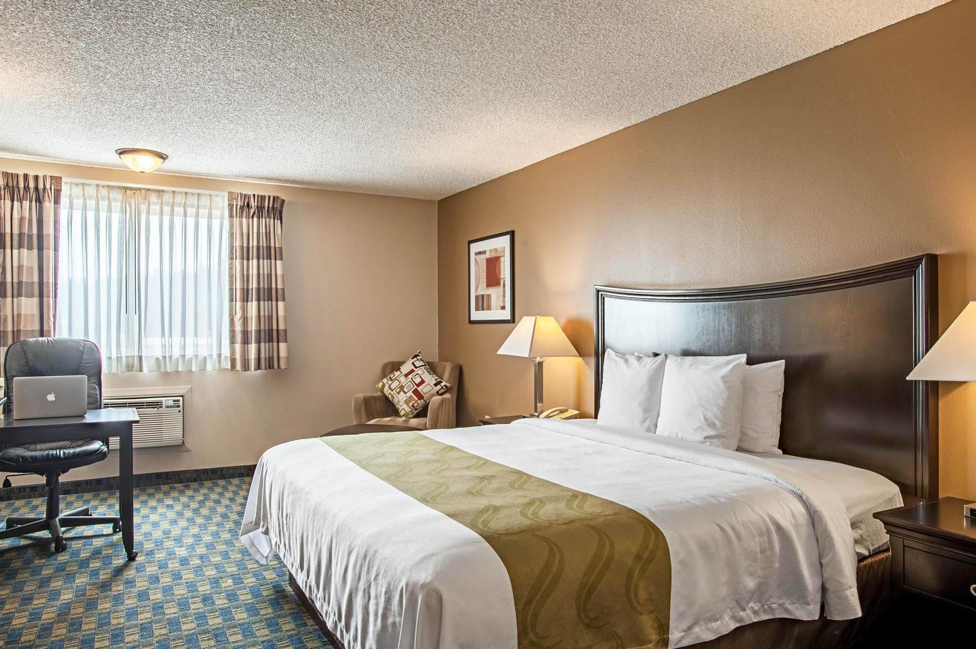 Quality Inn & Suites Kenedy - Karnes City Eksteriør bilde